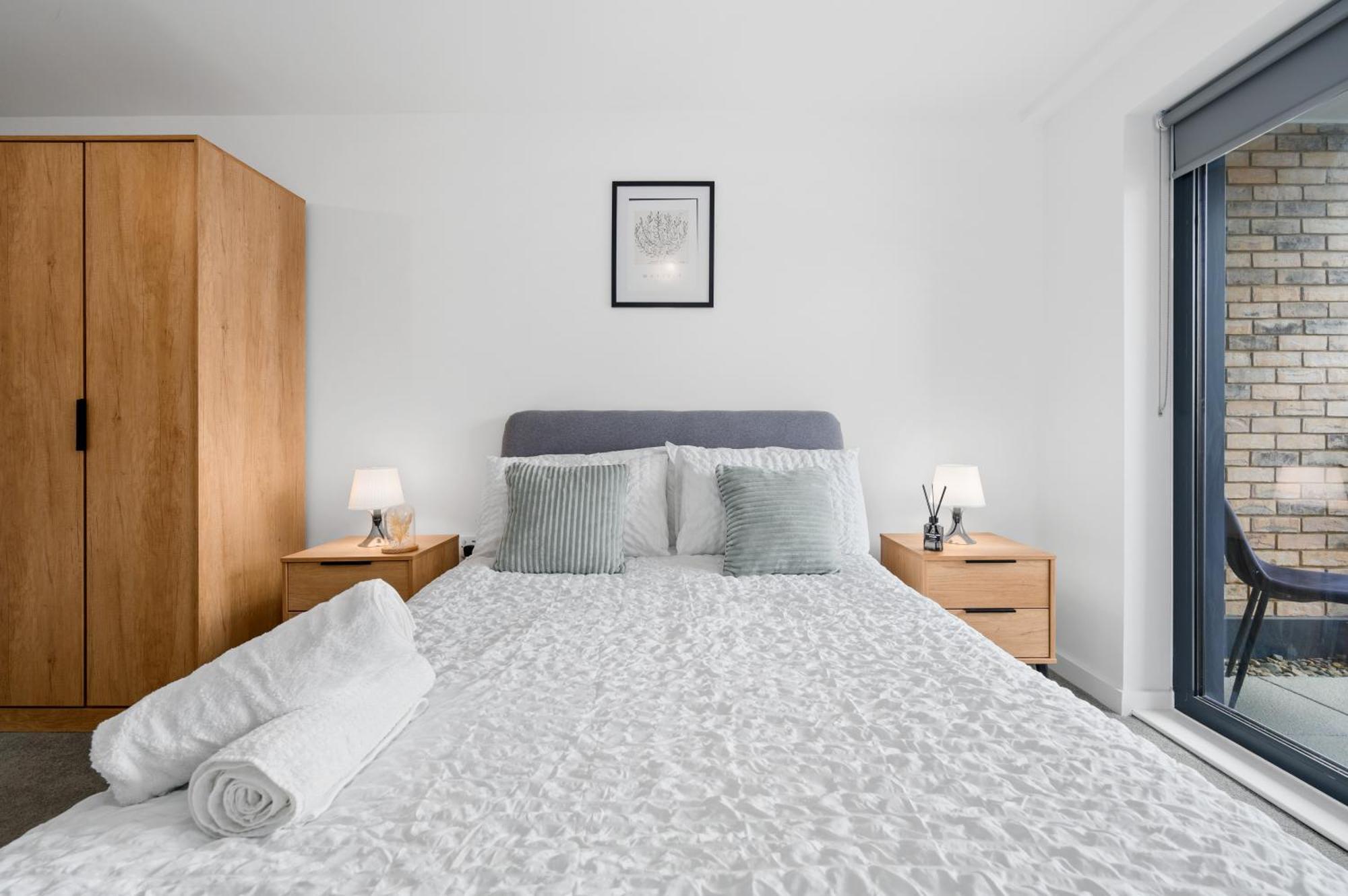 Harboview Haven Waterfront Apartment Manchester Exterior photo